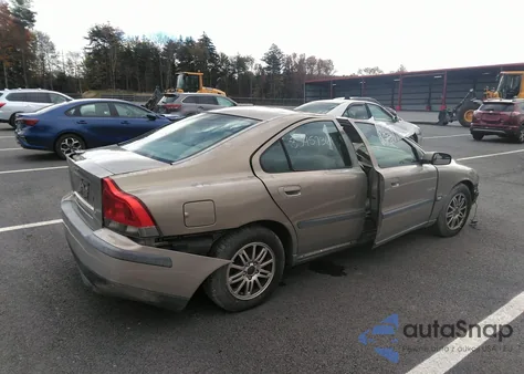 2004 Volvo S60 2.4 z USA, uszkodzony, nr VIN YV1RS61T942344217